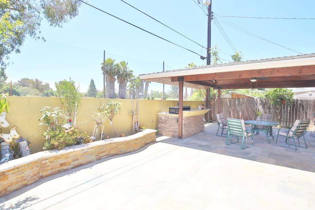 5 Rooms Villa Near Disneyland, Golf Course And Trial To Beach 산타아나 외부 사진